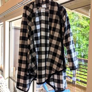 Ces Femme Plaid Cardigan Size Large